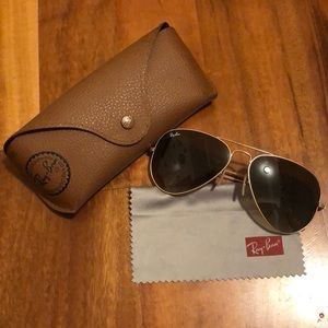 Ray ban aviators